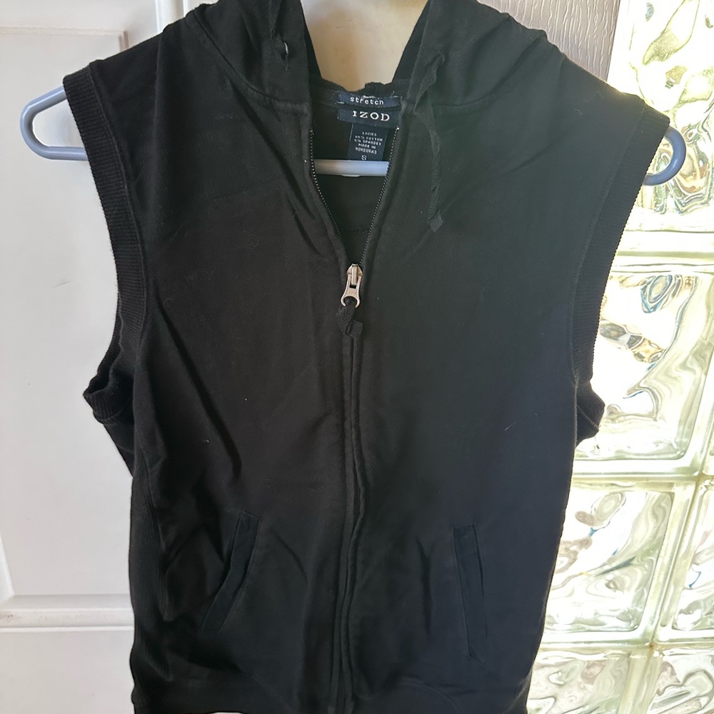 Black Sleeveless Hoodie Vest